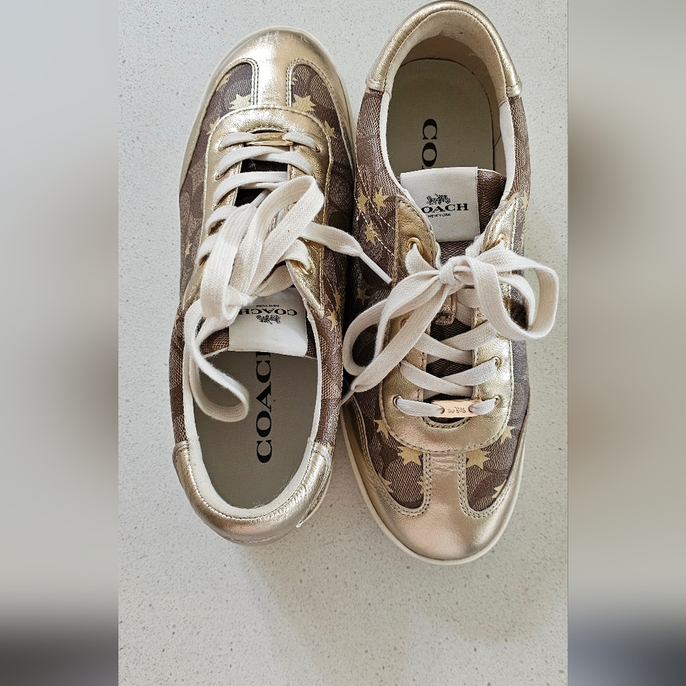 Coach Women's Gold and Brown Runners With Shimmery Stars